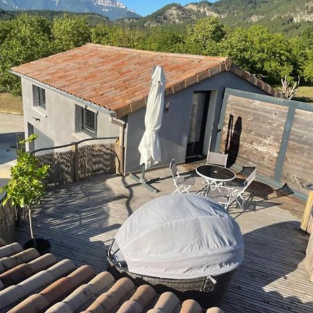 Sublime Studio De Caractere ,50 M2 Climatise . Montlaur-en-Diois ภายนอก รูปภาพ